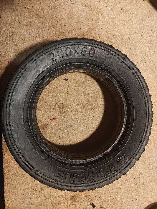 200*60 solid tyre
Suitable scooters: Zero 8(rear wheel)